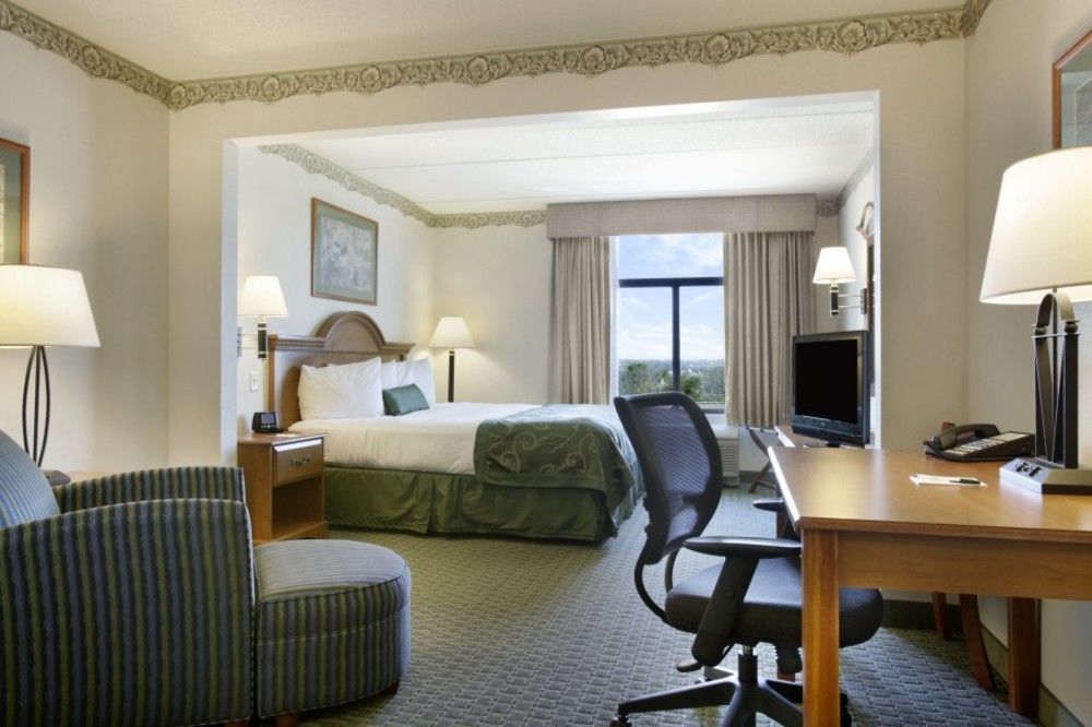 Holiday Inn Express & Suites Baltimore - BWI Airport North By Ihg Linthicum Exterior photo